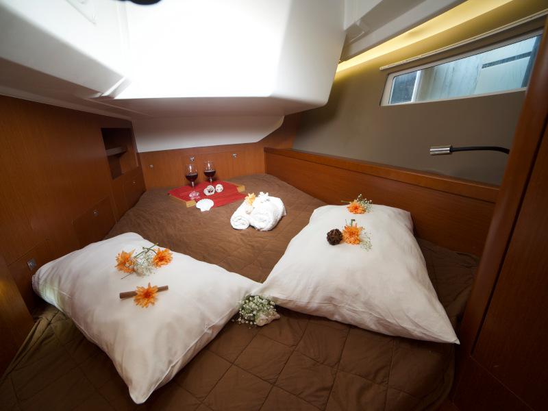 Book yachts online - sailboat - Oceanis 41 - Liberta - rent