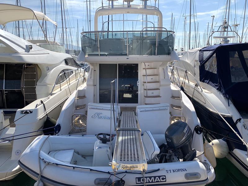 Book yachts online - motorboat - Majesty 50 Fly - Korina - rent