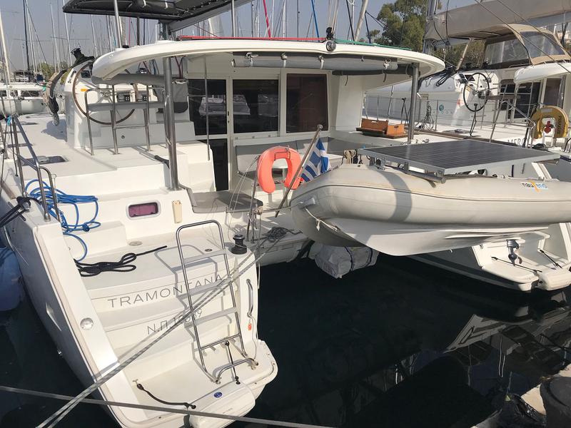 Book yachts online - catamaran - Lagoon 400 - Tramontana - rent