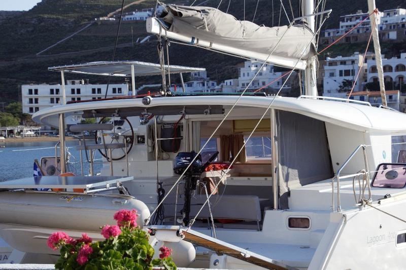 Book yachts online - catamaran - Lagoon 400 - Tramontana - rent