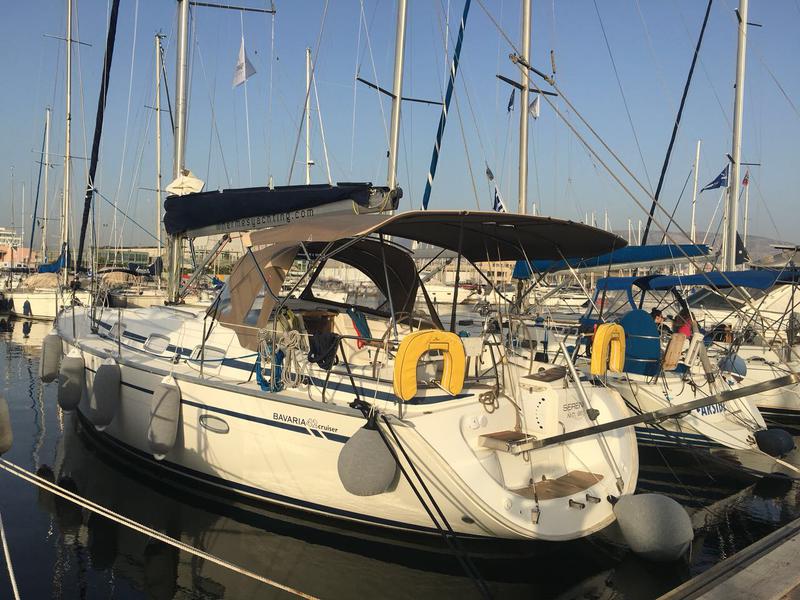 Book yachts online - sailboat - Bavaria 42 Cruiser - Serenity - rent