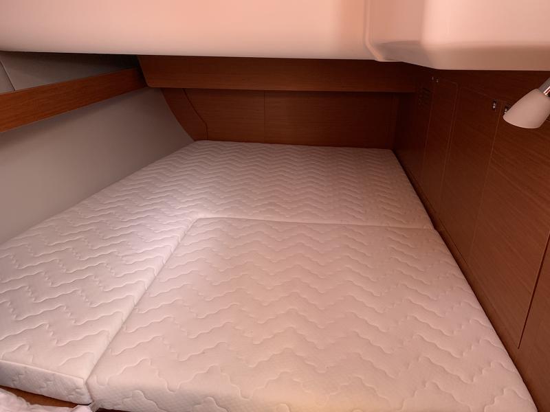 Book yachts online - sailboat - Dufour 460 Grand Large (4 cab) - Vanilla Sky - rent