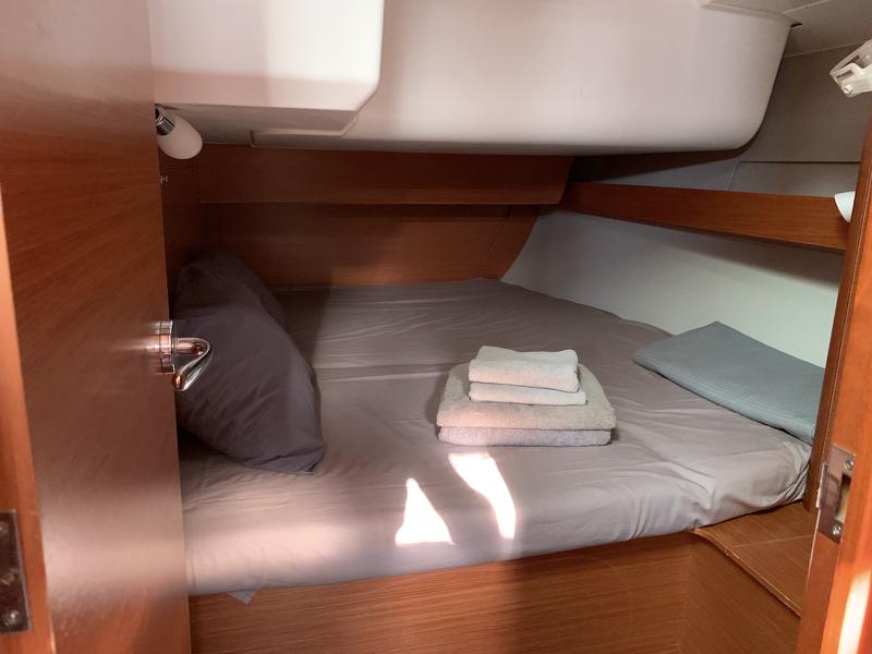 Book yachts online - sailboat - Dufour 460 Grand Large (4 cab) - Vanilla Sky - rent