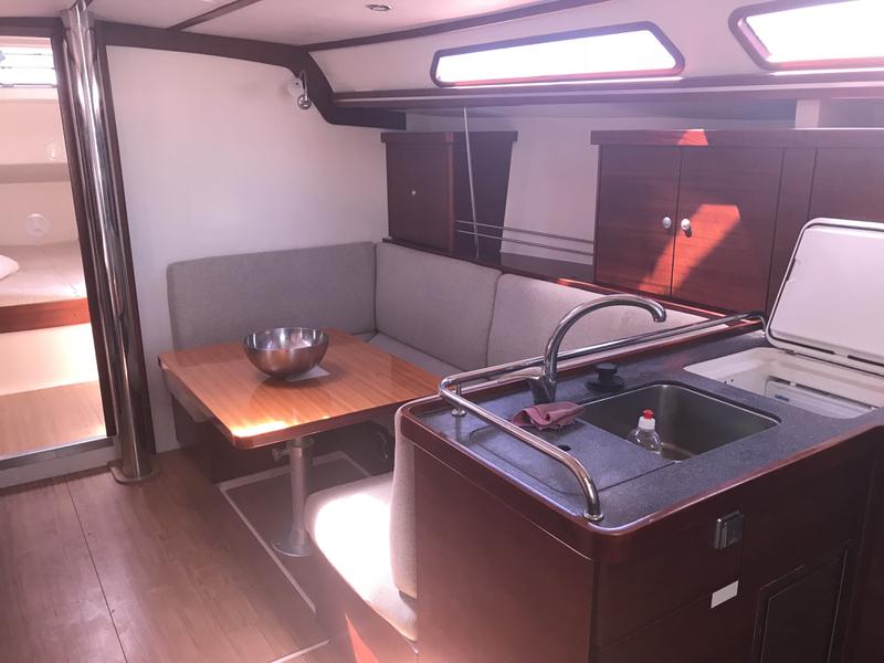 Book yachts online - sailboat - Hanse 400 - Danai - rent