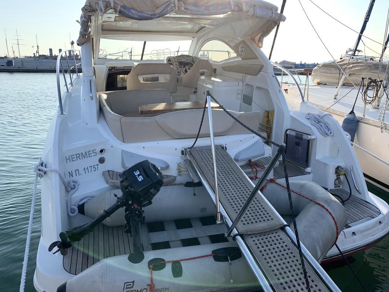 Book yachts online - motorboat - Beneteau Monte Carlo 37 ΗΤ - Hermes (Skippered) - rent