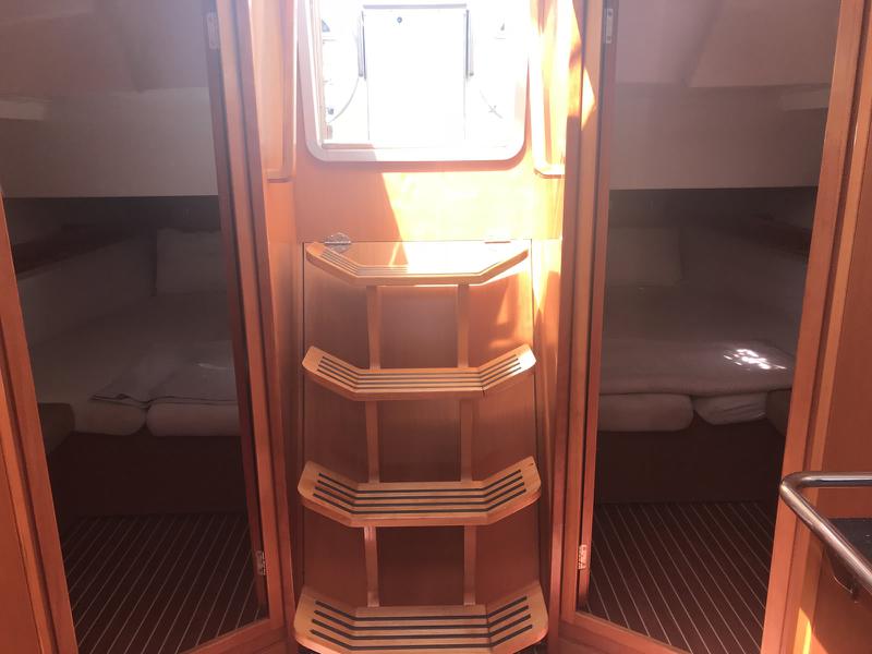 Book yachts online - sailboat - Bavaria Cruiser 45 - Eclipse - rent
