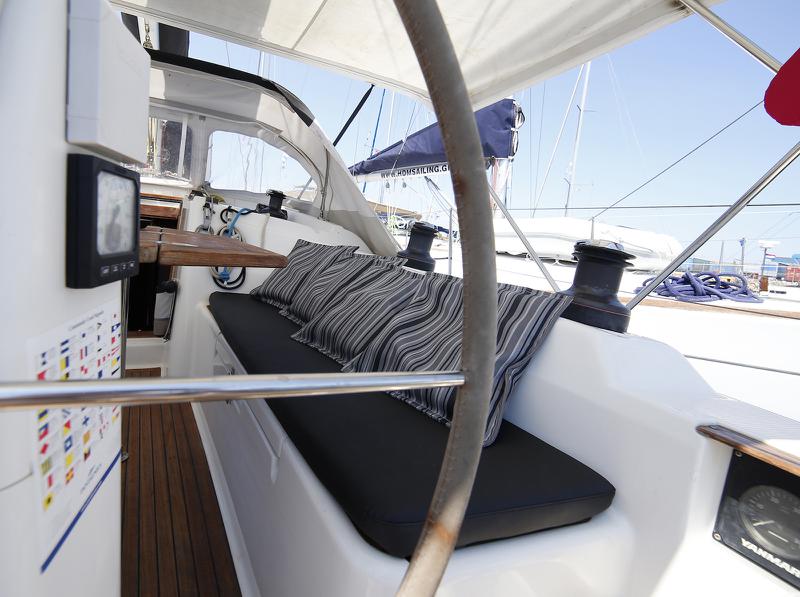 Book yachts online - sailboat - Hanse 400e - Achinos - rent