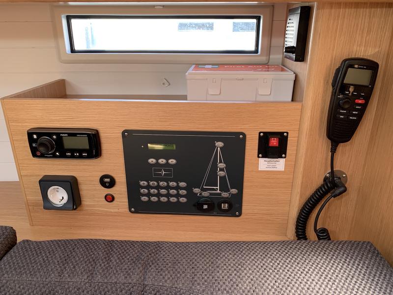 Book yachts online - sailboat - Bavaria Cruiser 46 - Oceanos - rent