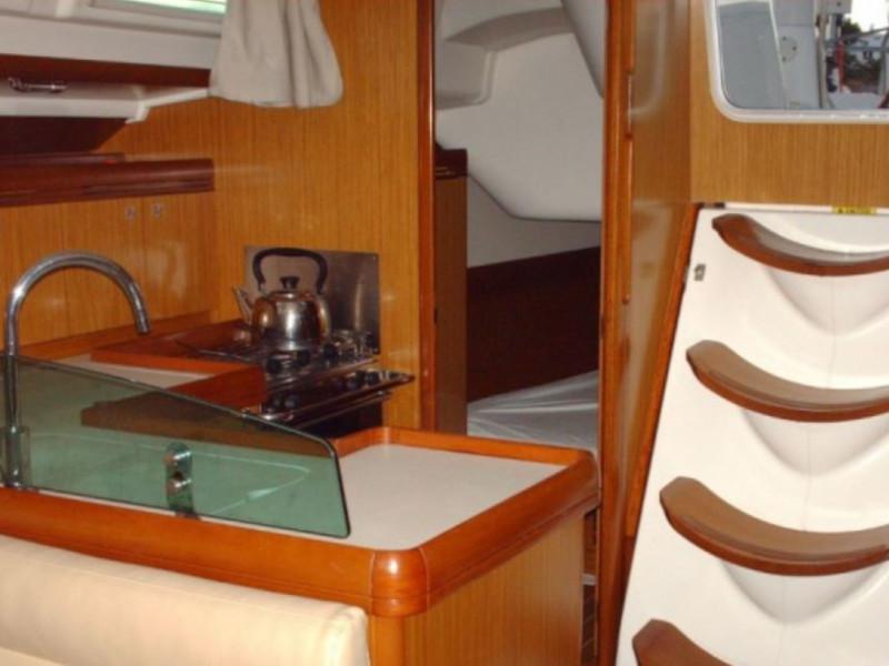 Book yachts online - sailboat - Sun Odyssey 42 i - Flora - rent
