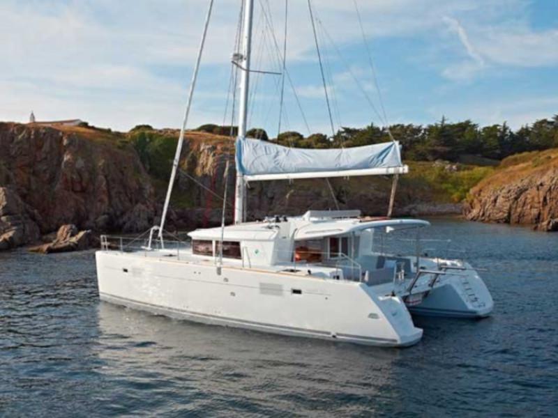 Book yachts online - catamaran - Lagoon 450F - SoulMate - rent