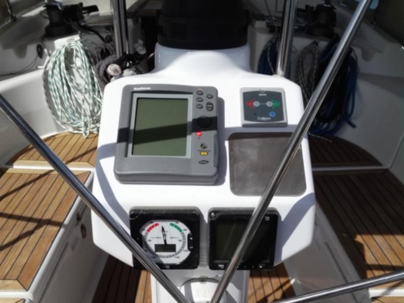 Book yachts online - sailboat - Hanse 370 - Sea Horse - rent
