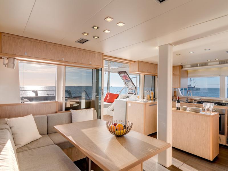 Book yachts online - catamaran - Lagoon 52 - Kepi - rent