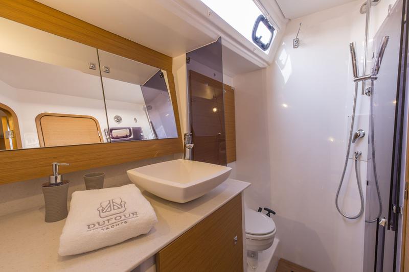 Book yachts online - sailboat - Dufour 520 Grand Large - Euribia - rent