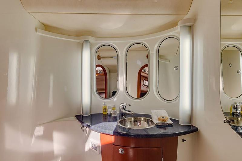 Book yachts online - sailboat - CNB 64 - Wild Salmon - rent