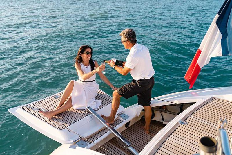 Book yachts online - sailboat - CNB 64 - Wild Salmon - rent
