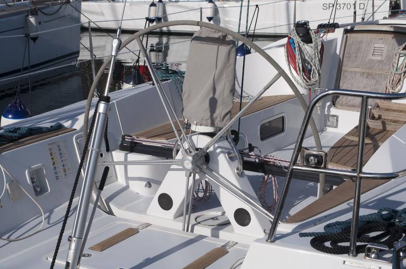Book yachts online - sailboat - Comet 41s - Namaste - rent