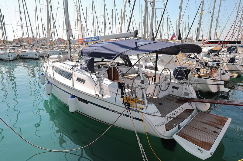 Book yachts online - sailboat - Bavaria Cruiser 41 - Hemonaty - rent