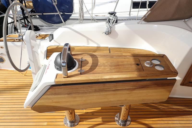 Book yachts online - sailboat - Bavaria Cruiser 34 - Lia  - rent