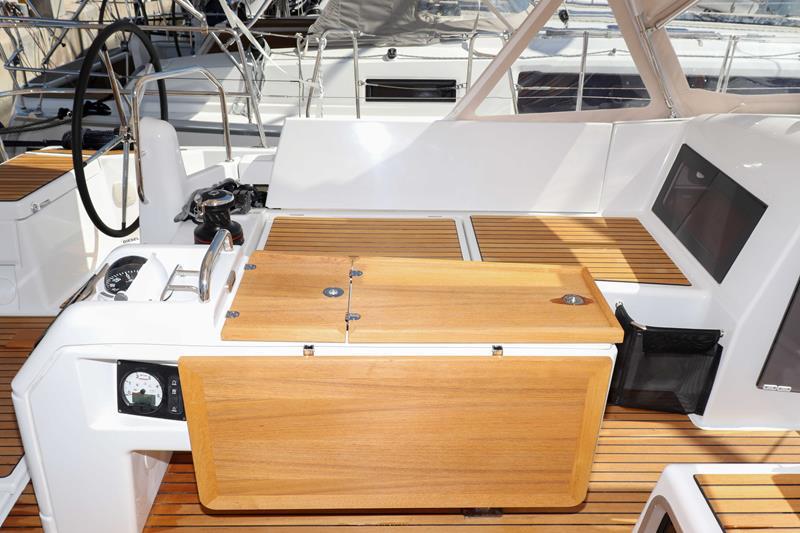 Book yachts online - sailboat - Sun Odyssey 440 - Ana   - rent