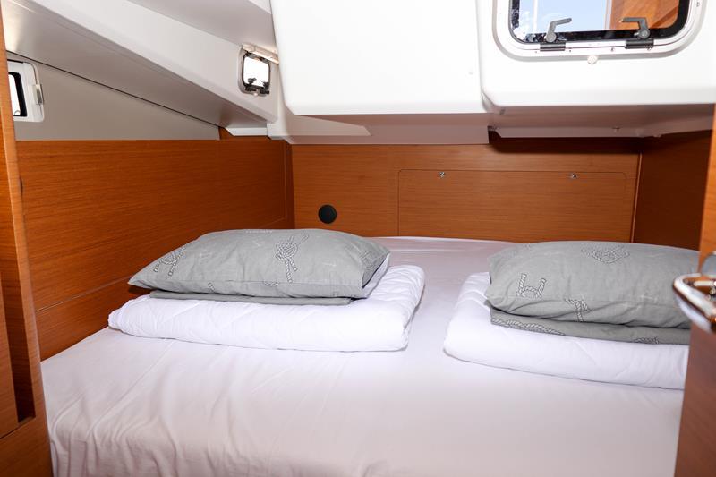 Book yachts online - sailboat - Sun Odyssey 440 - Ana   - rent