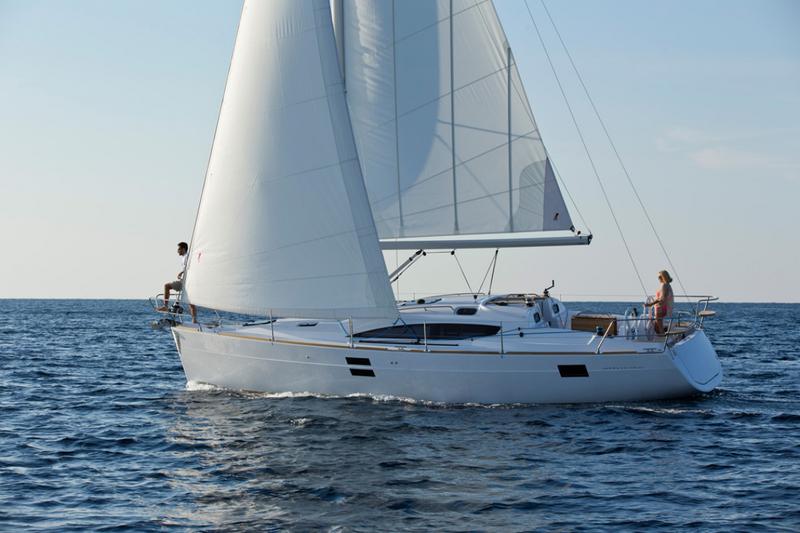 Book yachts online - sailboat - Elan 40 Impression - Black Jack - rent