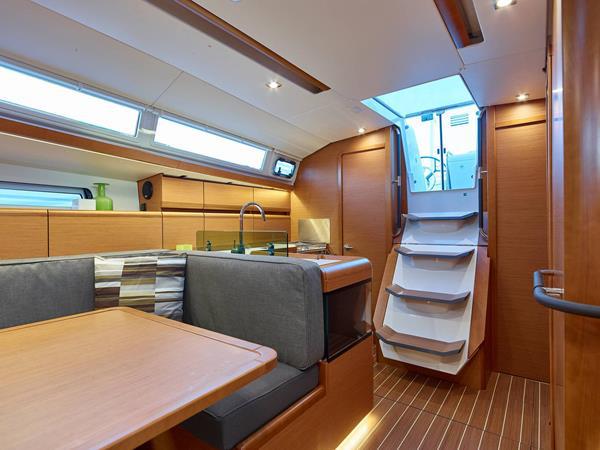 Book yachts online - sailboat - Sun Odyssey 419 - Morska mačka - rent