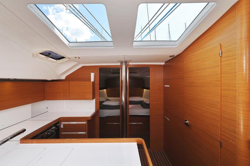 Book yachts online - sailboat - Elan 494 Impression - Luna VI  - rent