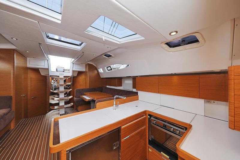 Book yachts online - sailboat - Elan 494 Impression - Luna VI  - rent