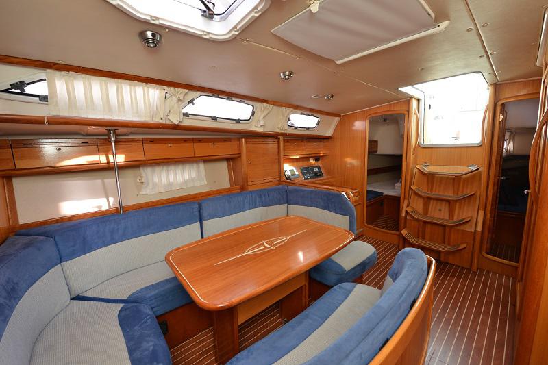 Book yachts online - sailboat - Bavaria 40 Cruiser - Fenix   - rent