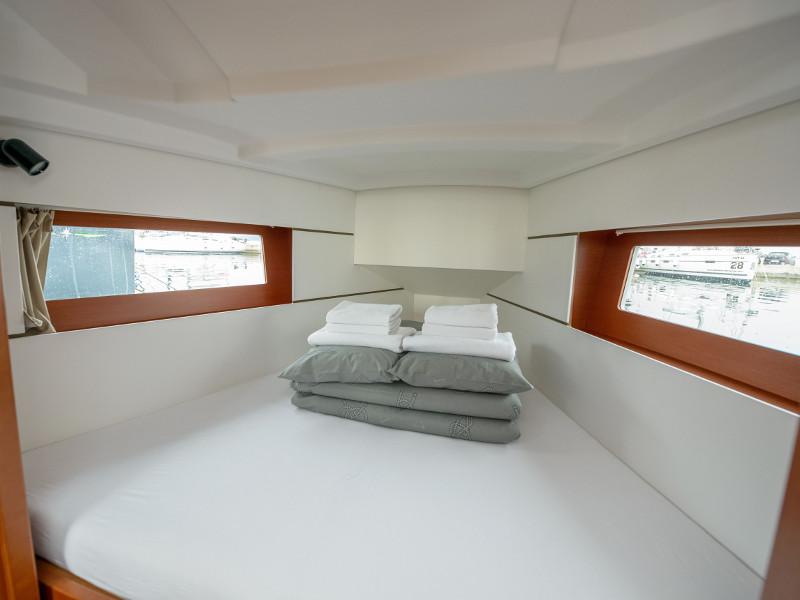 Book yachts online - sailboat - Oceanis 35.1 - Aquilo - rent