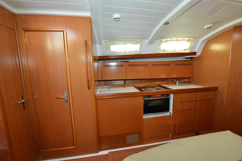 Book yachts online - sailboat - Cyclades 43.4 - Zdenka   - rent