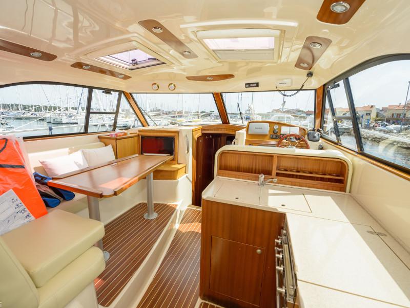 Book yachts online - motorboat - Adriana 44 - Stone Haven - rent
