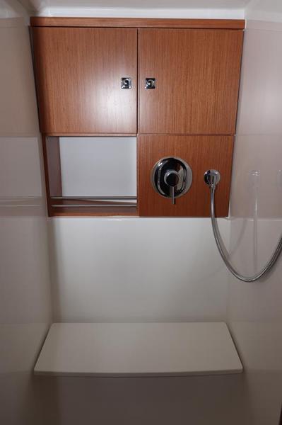 Book yachts online - sailboat - Bavaria Cruiser 46. - Avelina - rent