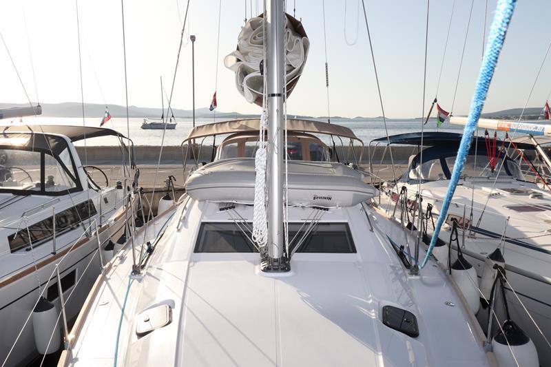 Book yachts online - sailboat - Elan 45 Impression - Goldfinger  - rent