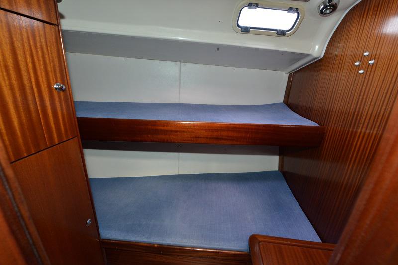 Book yachts online - sailboat - Bavaria 44 Cruiser - Moneta  - rent