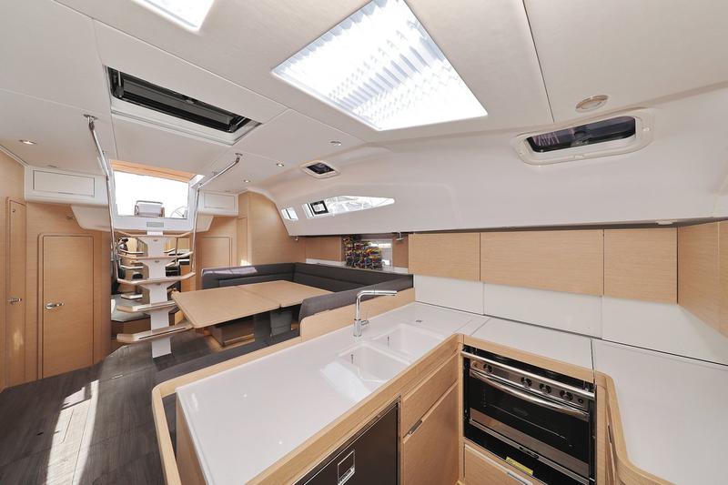 Book yachts online - sailboat - Elan  50 Impression - Abena - rent