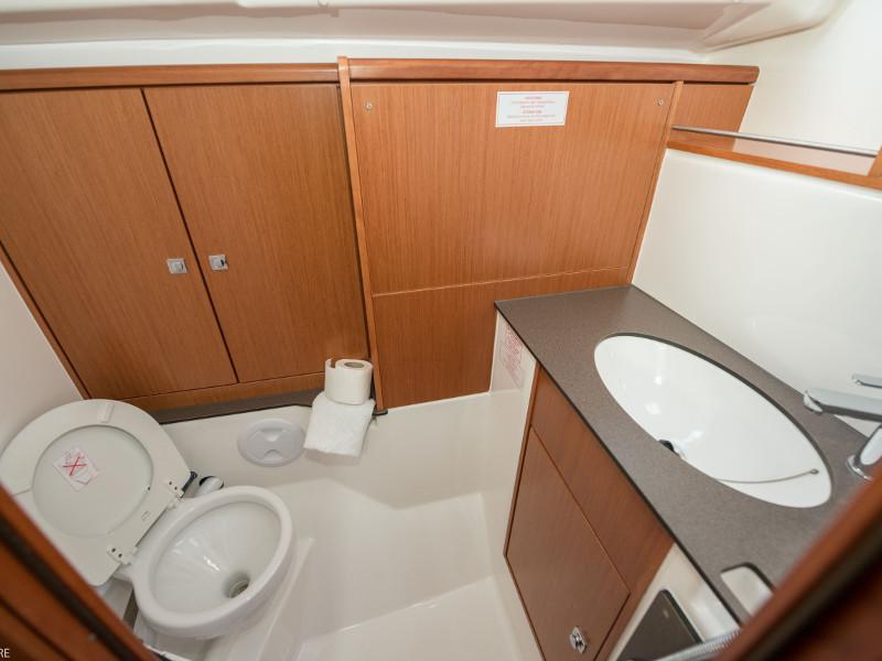 Book yachts online - sailboat - Bavaria Cruiser 37 - Rea - rent