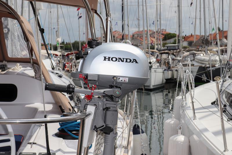 Book yachts online - sailboat - Elan 45 Impression - Indiana - rent
