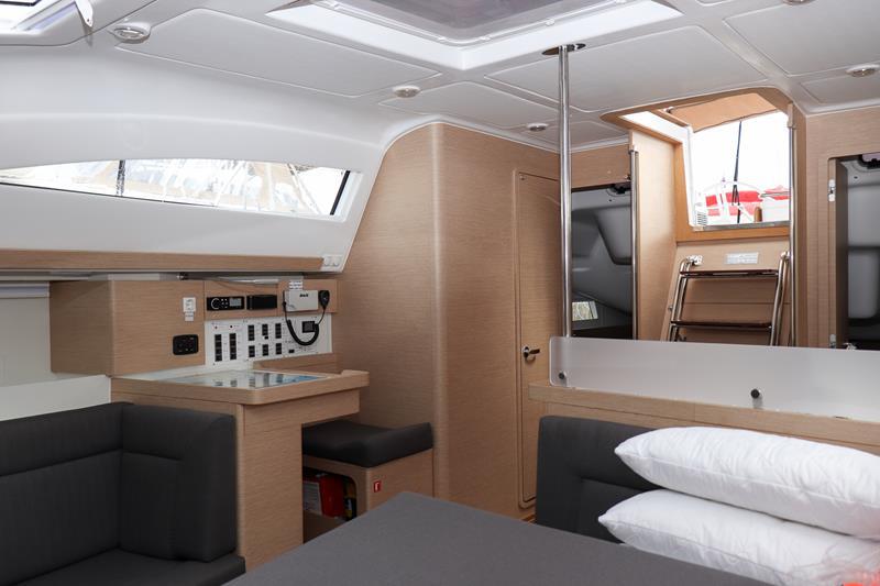Book yachts online - sailboat - Elan 45 Impression - Octopussy  - rent
