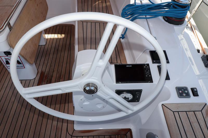Book yachts online - sailboat - Elan 45 Impression - Octopussy  - rent