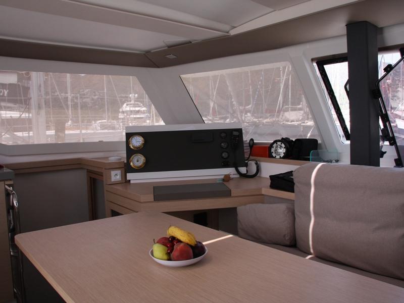 Book yachts online - catamaran - Lucia 40 - Sky Maria - rent