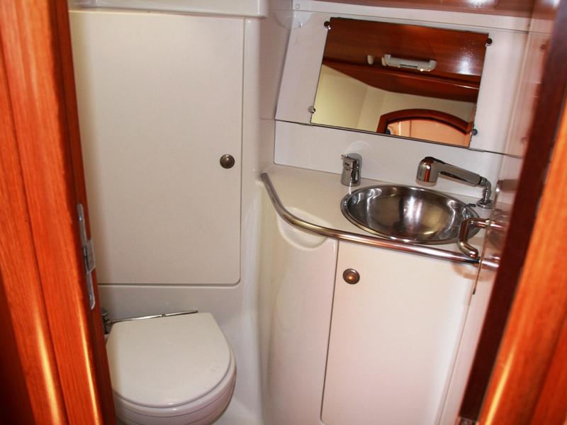 Book yachts online - sailboat - Sun Odyssey 37 - Kacamak - rent