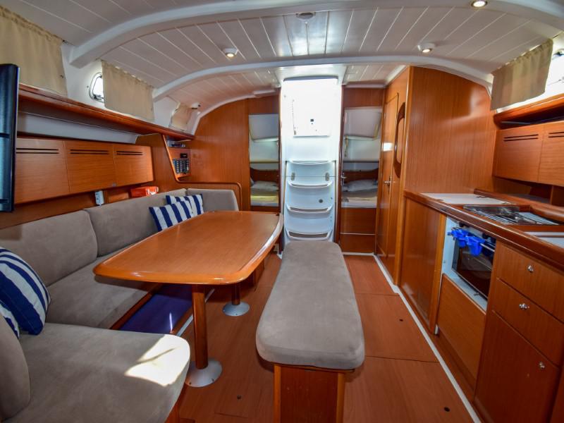 Book yachts online - sailboat - Cyclades 43.4 - Blondie - rent
