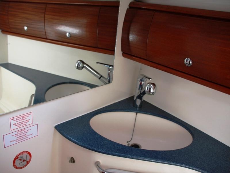 Book yachts online - sailboat - Bavaria 44 - Nil Mare - rent