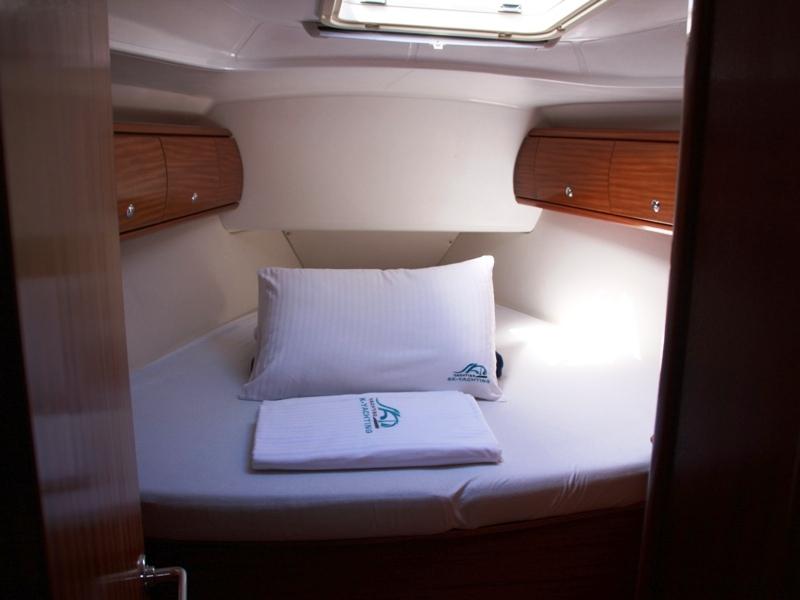 Book yachts online - sailboat - Bavaria 44 - Nil Mare - rent