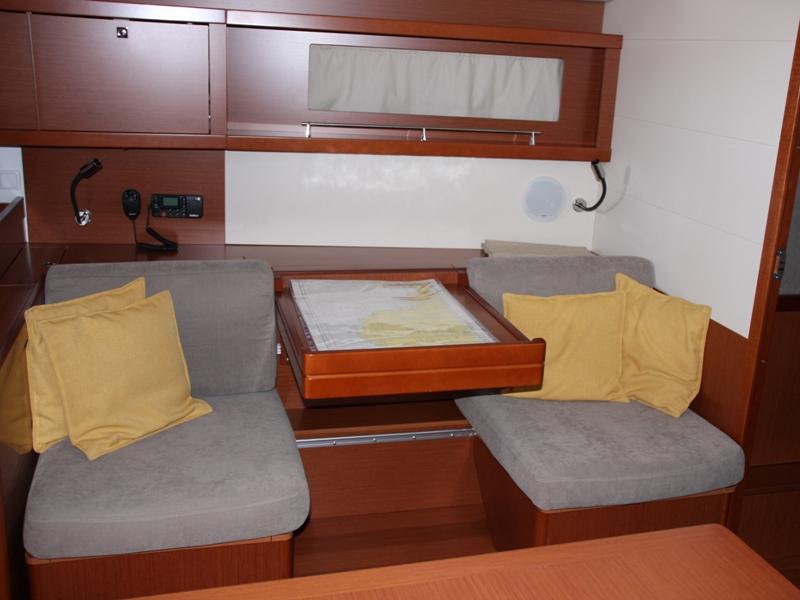 Book yachts online - sailboat - Oceanis 45 - Tonic - rent