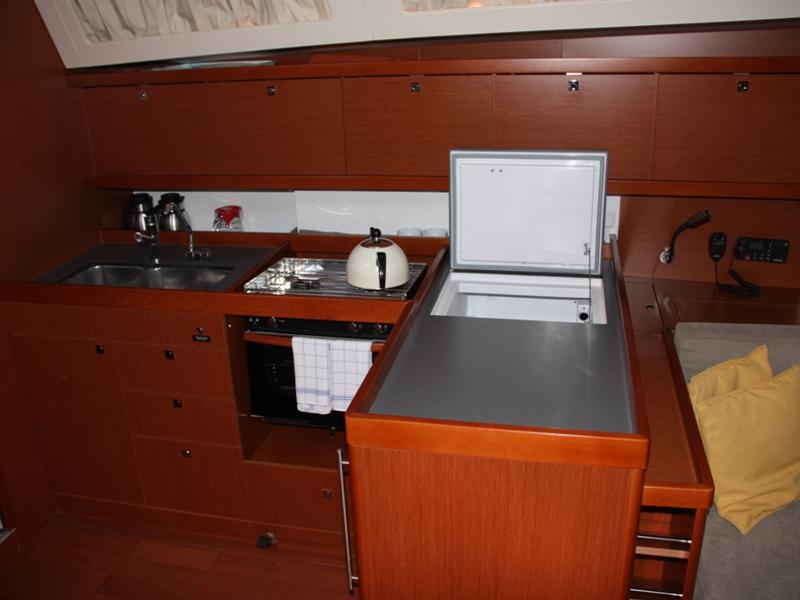 Book yachts online - sailboat - Oceanis 45 - Tonic - rent