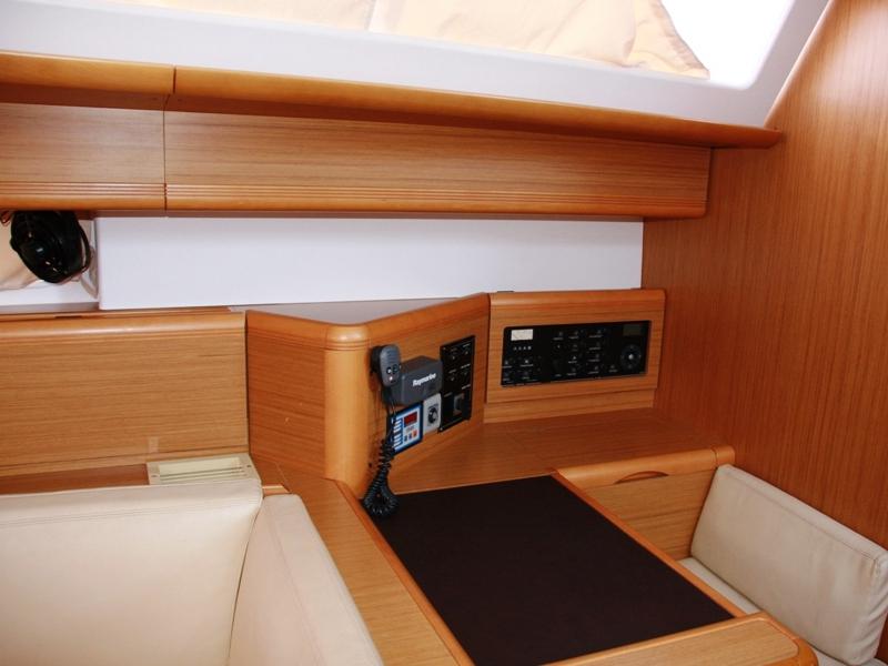 Book yachts online - sailboat - Jeanneau 53 - Nazli Denizim - rent