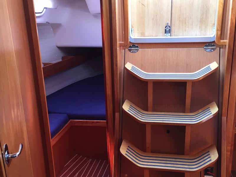 Book yachts online - sailboat - Bavaria 35 Cruiser - Hiba - rent