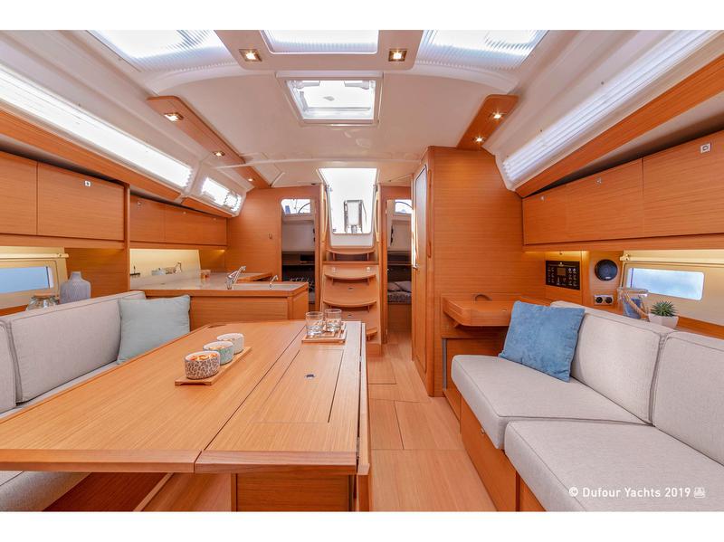 Book yachts online - sailboat - Dufour 390 Grand Large - Morgana  - rent